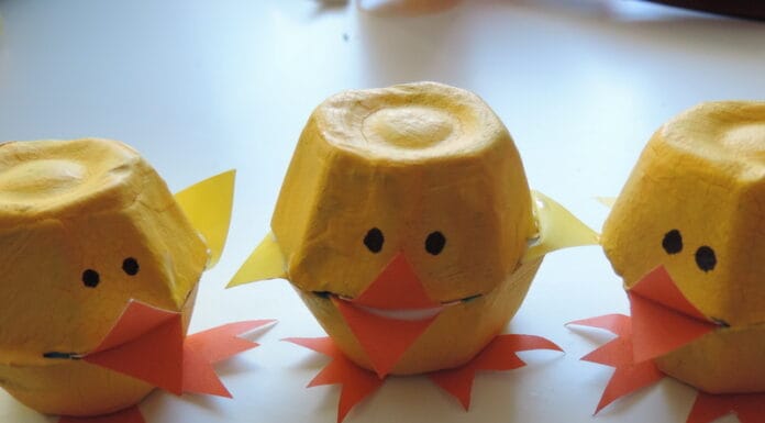 “How to Make Egg Carton Chicks: A Fun Craft Project for Kids”