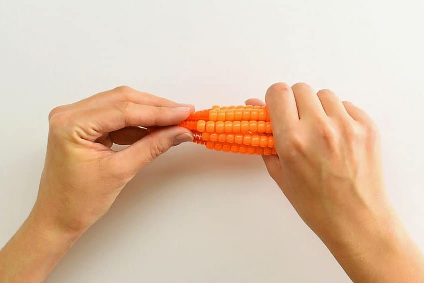 How to Make Beaded Pipe Cleaner Pumpkins