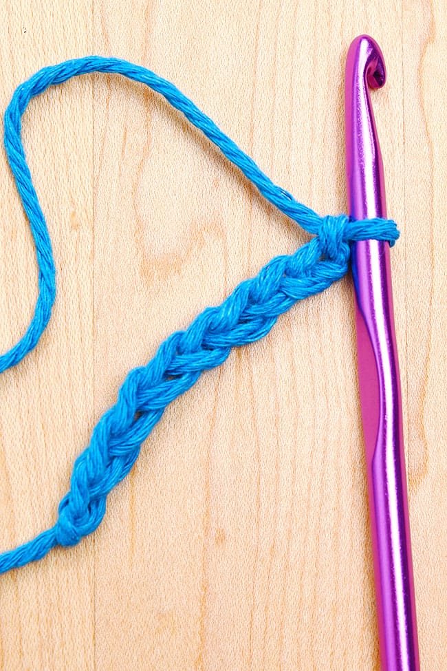 Crochet foundation chain on a hook