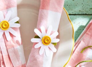 Make a Daisy Napkin Ring