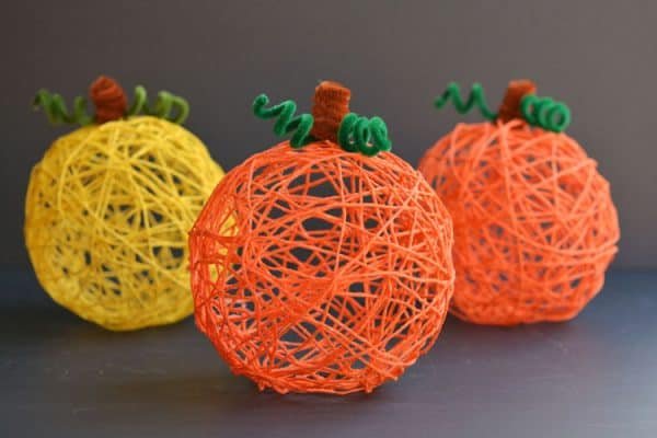 DIY yarn pumpkins