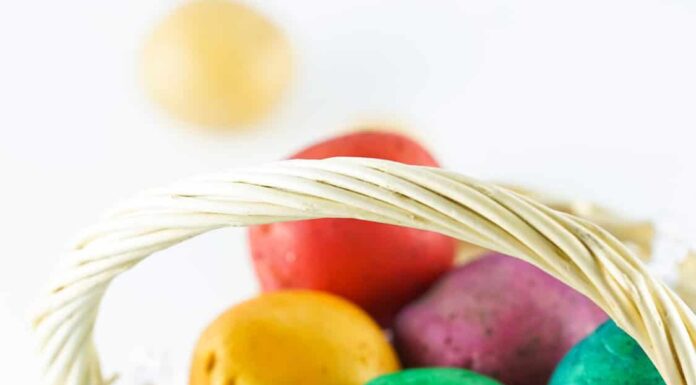Get Creative this Easter: Potato Easter Egg Dying – A Fun and Affordable Alternative