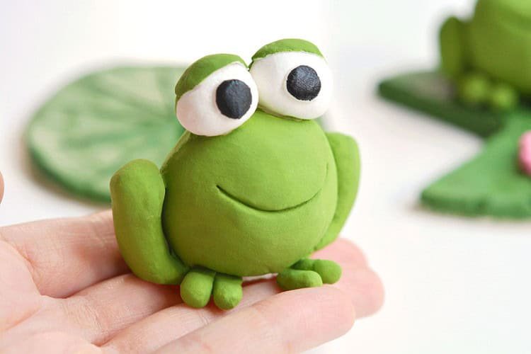 Frog clay sculpture