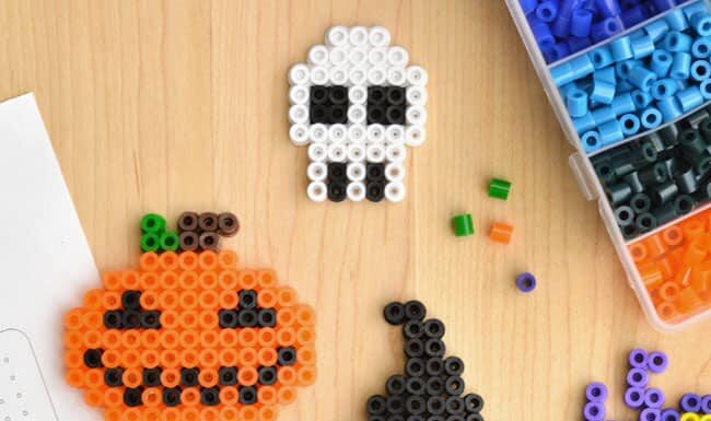 Halloween Perler Beads Halloween Perler bead designs made with free, printable patterns