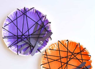 Easy Handprint Spider Craft for Kids Three handprint spider crafts