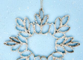 Cardboard Tube Snowflake Wreath