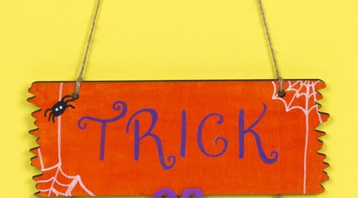 How to make Trick or Treat Sign