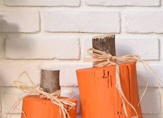 DIY Tree Stump Pumpkins: Simple Fall Decoration Stump pumpkins grouped together