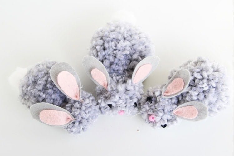 These pom pom bunnies are SO soft and snuggly. If you are looking for the perfect Easter craft, whip some of these up today!