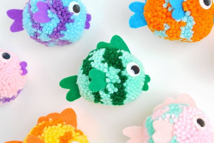 Fish pom pom