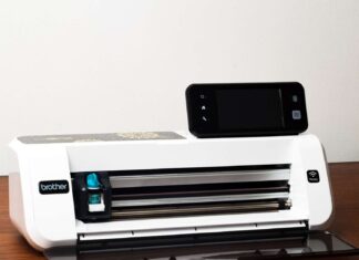 Brother ScanNCut2 CM350e Review: Best DIY Cutting Machine for Crafters