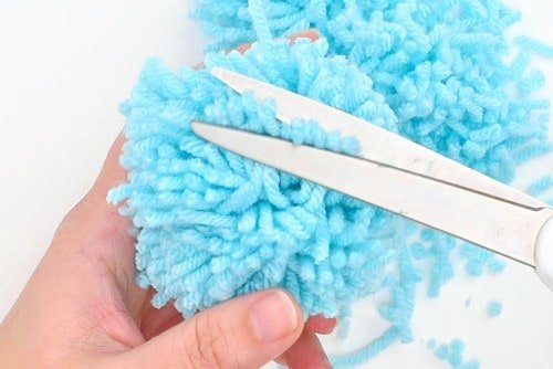 How to Make a Pom Pom