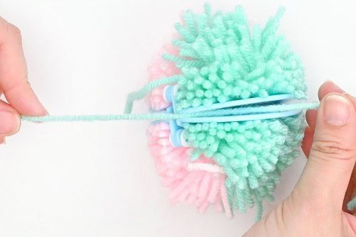 How to Use a Pom Pom Maker