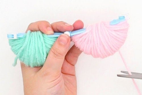 How to Use a Pom Pom Maker