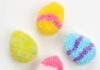 DIY Pom Pom Easter Eggs: Fun Holiday Craft Colourful yarn pom pom Easter eggs