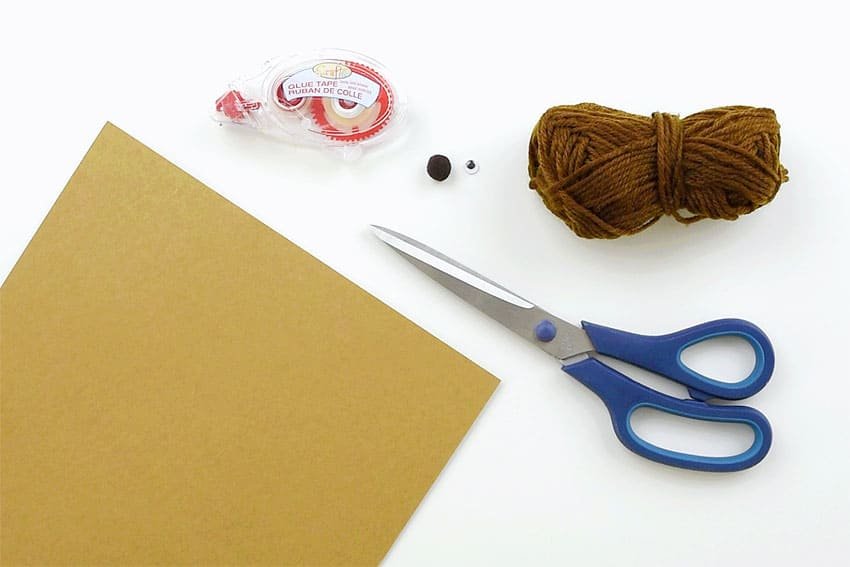 Supplies for a pom pom hedgehog