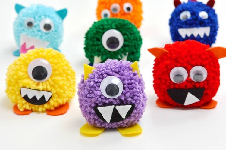 Pom pom monster craft