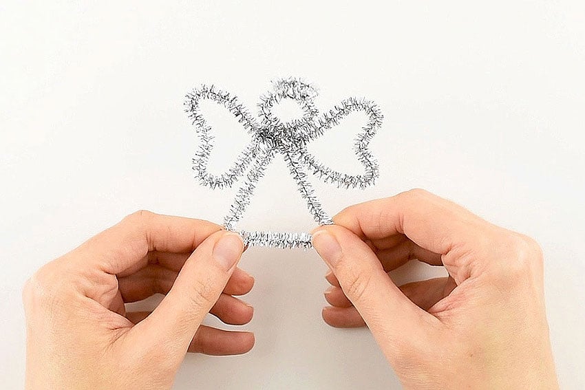 Easy Angel Pipe Cleaner Ornaments