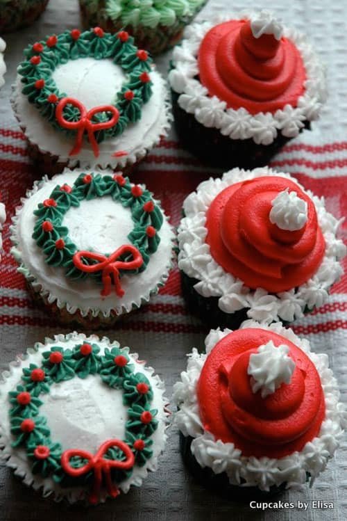 30+ Easy Christmas Cupcake Ideas - Chocolate Wreath Cupcakes