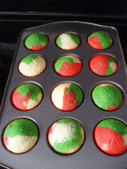 30+ Easy Christmas Cupcake Ideas - Multi Coloured Christmas Cupcakes