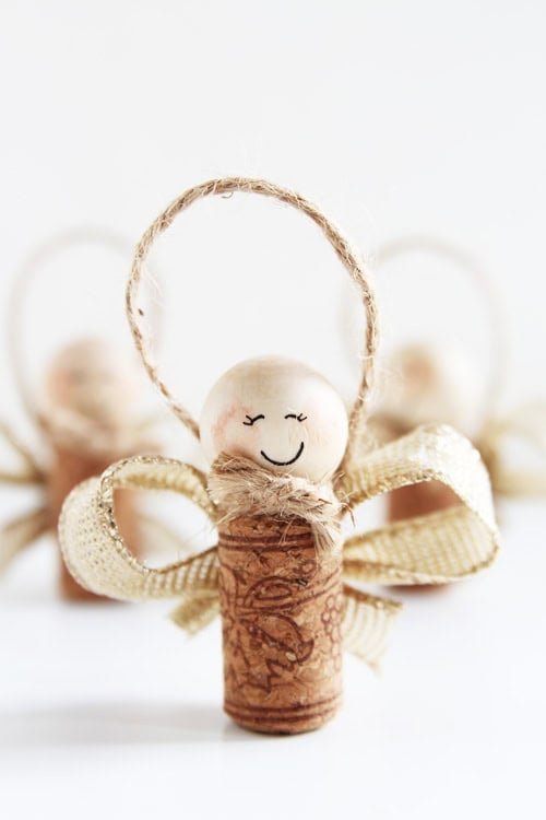 These wine cork angel ornaments are SO cute and couldn't be easier to make!