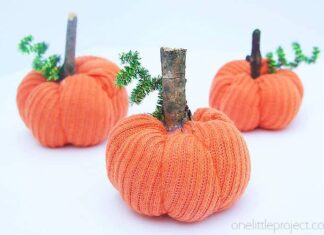 Felt Pumpkin Pattern DIY sock pumpkins
