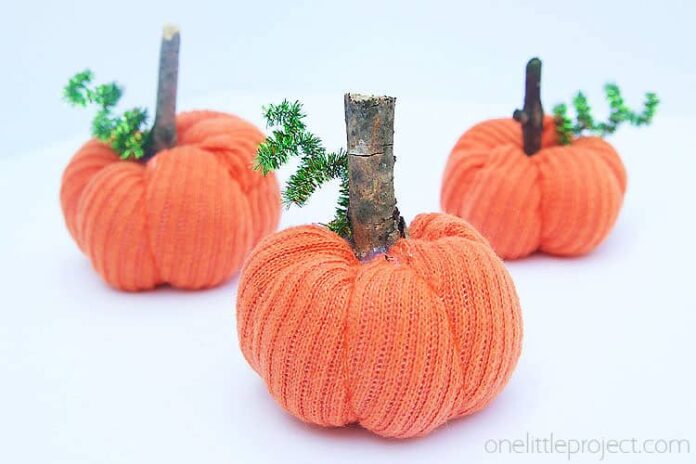 DIY sock pumpkins