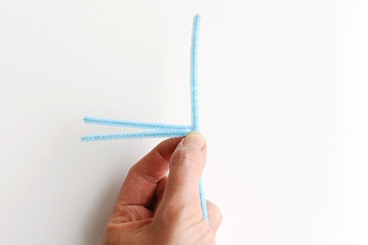 dsc_0751 Beaded Pipe Cleaner Snowflakes