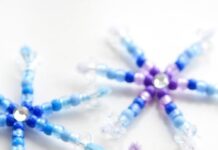 How to make Beaded Pipe Cleaner Snowflakes Easy DIY Christmas Ornaments - Beaded Snowflake Ornaments