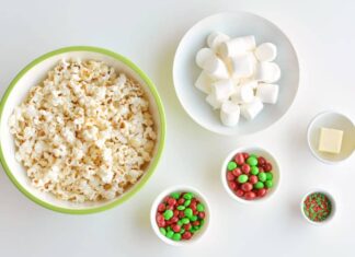 How to Make Christmas Popcorn Christmas Popcorn: A Marshmallow Popcorn Recipe