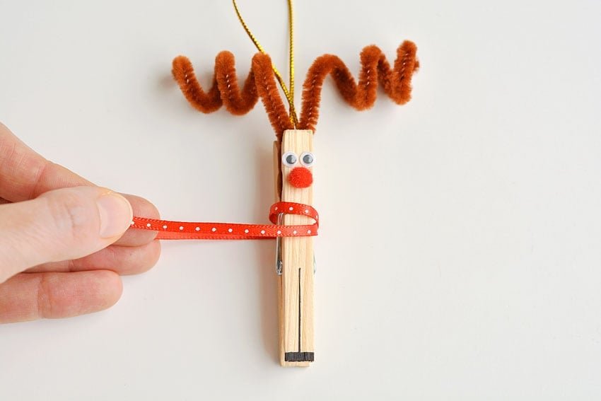 Clothespin Reindeer Christmas Ornaments