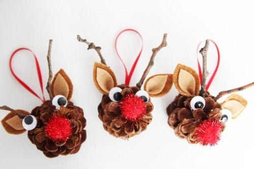 Pinecone Reindeer