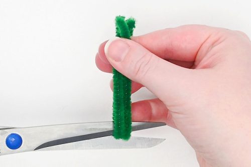 pipe-cleaner-christmas-tree-2-500x333-1 Pipe Cleaner Christmas Tree