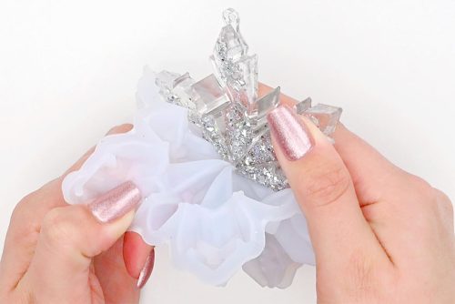 resin-snowflakes-13-500x334-1 Resin Snowflakes