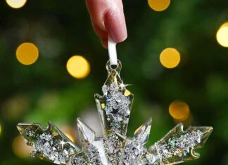 How to Make Resin Snowflakes Resin Snowflakes