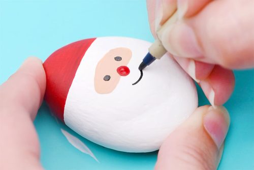 santa-claus-painted-rocks-6-500x334-1 Drawing smile on rock painted like Santa