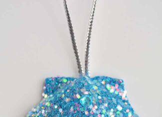 DIY Seashell Ornaments: Coastal-Inspired Christmas Decorations Seashell Ornaments