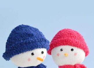 How to Make Snowman with Socks Sock snowmen with hats and scarves