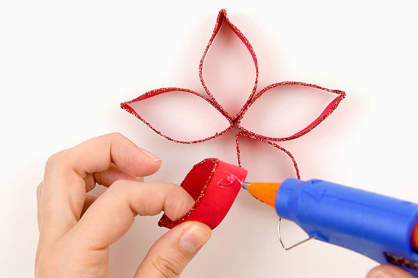 Paper Roll Poinsettia Ornaments Paper Roll Poinsettia Ornaments